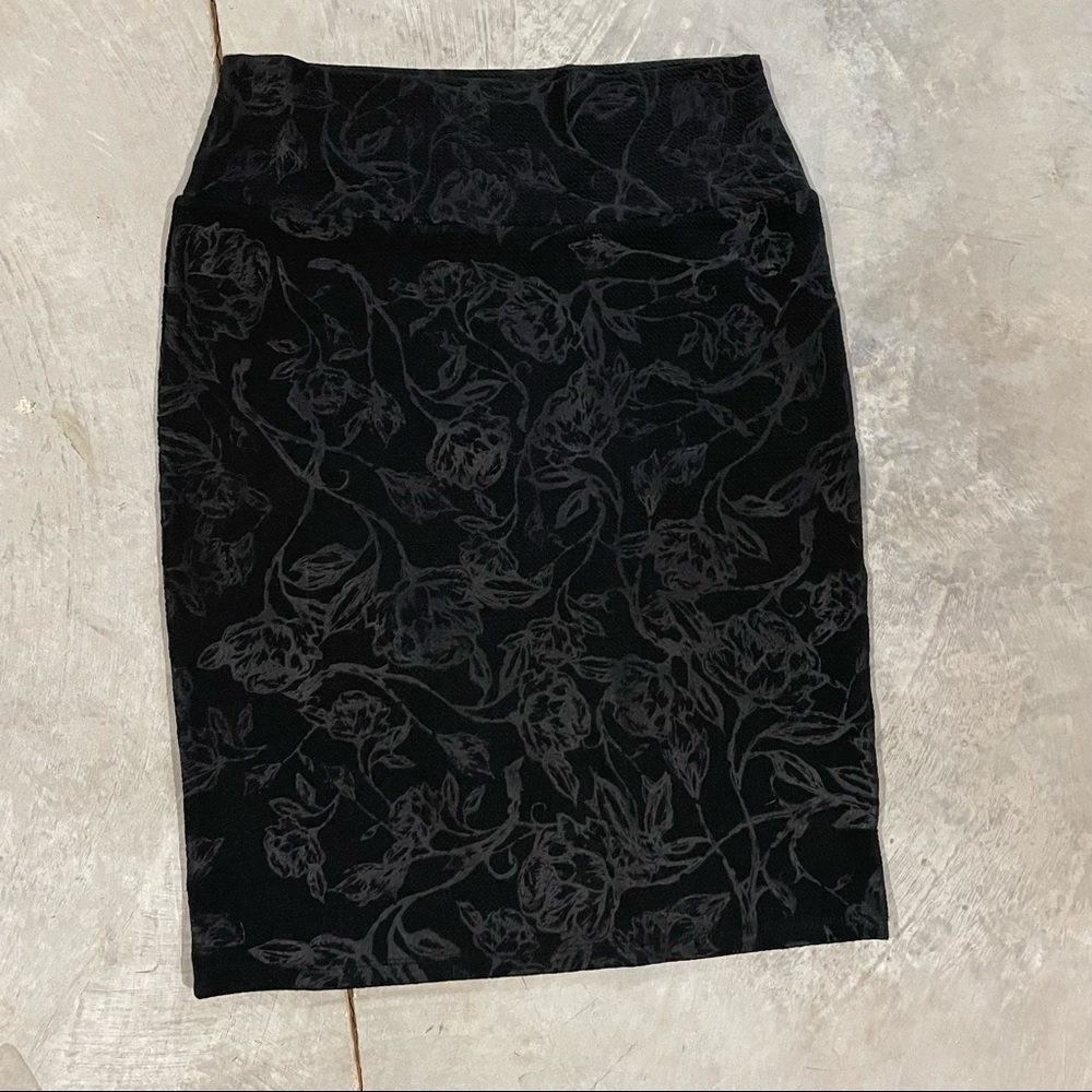 LuLaRoe Cassie Pencil Skirt 🦄